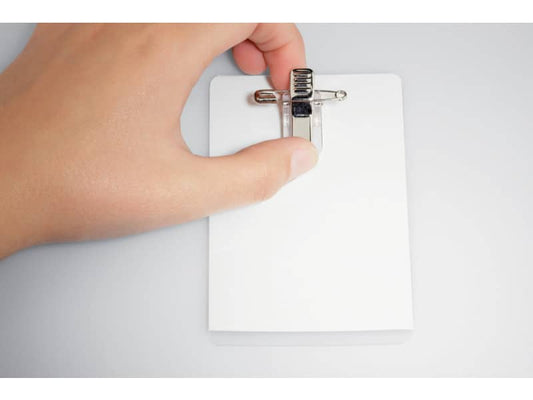 Portanomi DURABLE autolaminante con combi clip trasparente inserto fino a 54x90mm conf. 25 - 823019