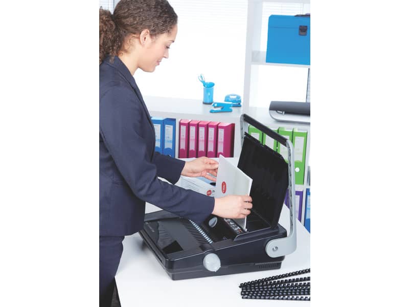 Rilegatrice a dorsi plastici GBC CombBind C340 nero 4400420