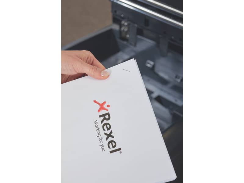 Distruggidocumenti ad alimentazione automatica Rexel Auto+600X P-4 80 L taglio a frammenti 4x40 mm - 2103500EUA