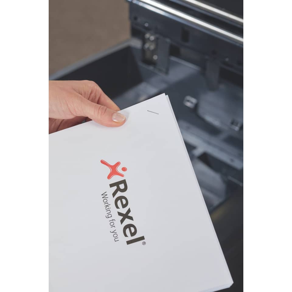 Distruggidocumenti ad alimentazione automatica Rexel Auto+600X P-4 80 L taglio a frammenti 4x40 mm - 2103500EUA