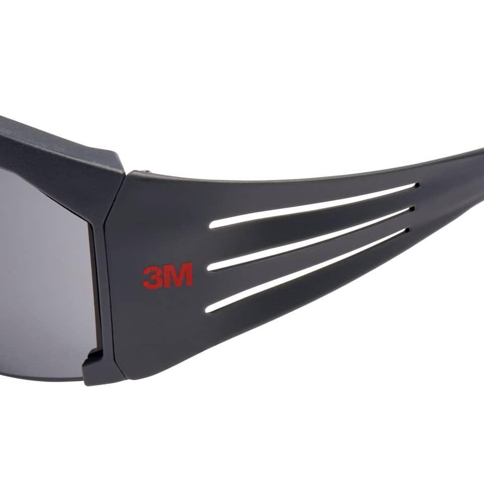 Occhiali di protezione 3M lenti grigie in PC SF602SGAF-EU