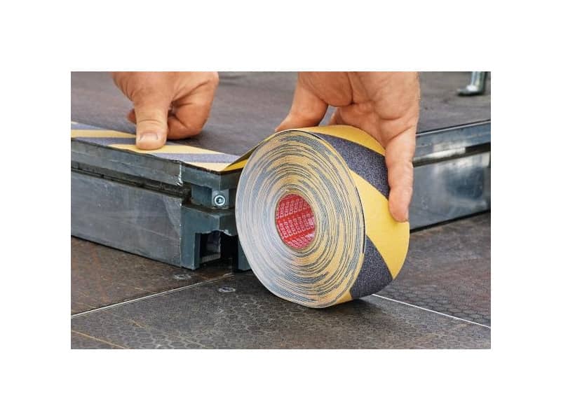 Nastri antisdrucciolo tesa Anti Slip Professional 50 mm x 15m giallo-nero 60951-00000-00