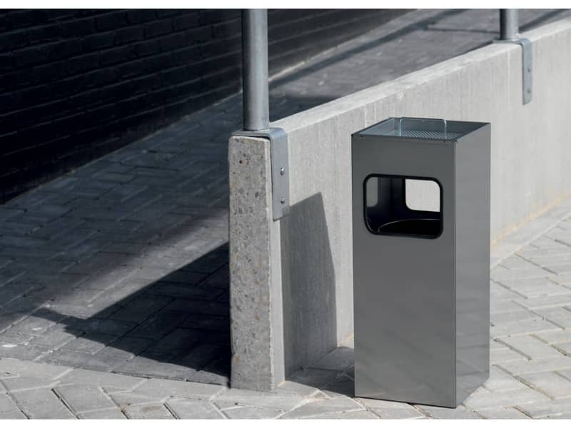 Posacenere Durable a colonna acciaio con sabbia e cestino base quadrata H 62 x Ø 25 cm argento metallizzato - 333123