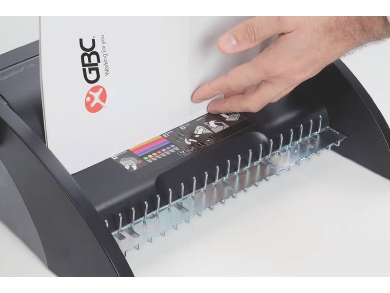 Rilegatrice a dorsi plastici GBC CombBinb® C110 nero 4401844