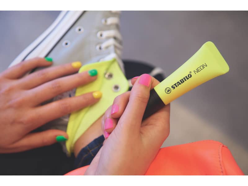 Evidenziatore Stabilo Neon 2-5 mm giallo  72/24