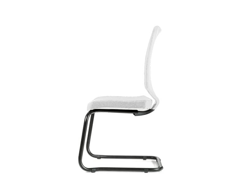 Sedia visitatore semidirezionale Unisit Newair NWNS su slitta - schienale rete nero - rivest. similpelle bianco NWNS/KQ