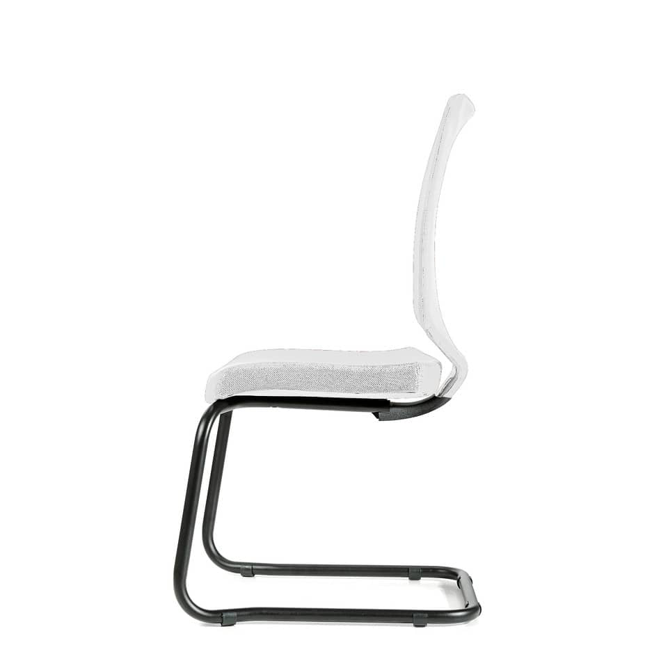 Sedia visitatore semidirezionale Unisit Newair NWNS su slitta - schienale rete nero - rivest. similpelle bianco NWNS/KQ