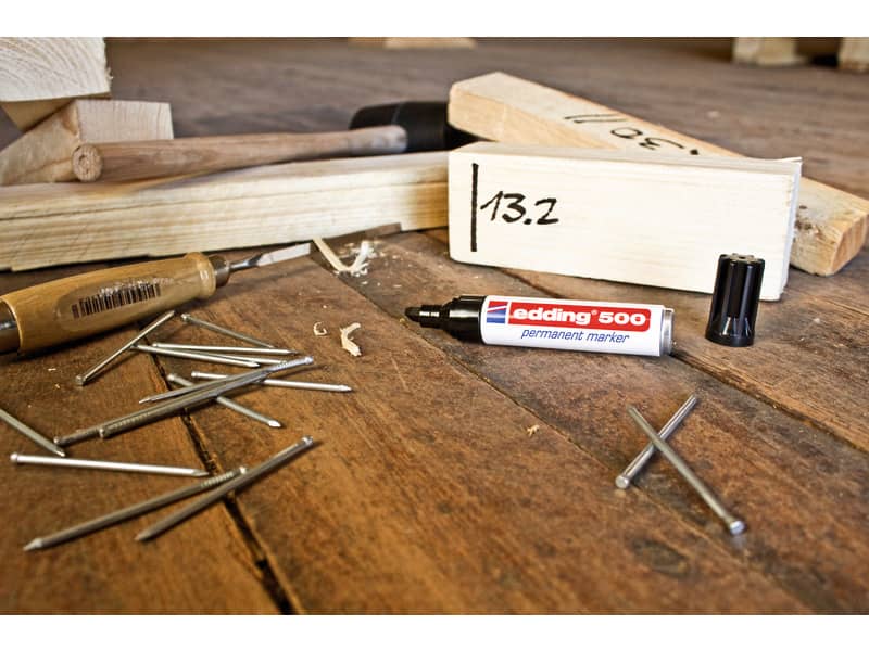 Marcatore permanente edding 500 punta scalpello 2-7 mm nero 4-500001